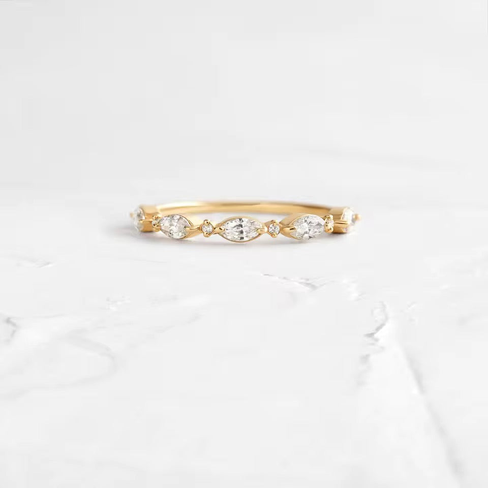 Marquise Promise Band
